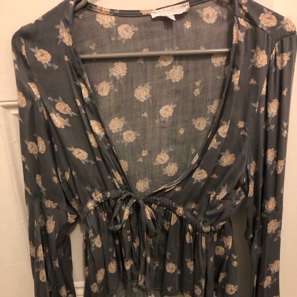 Tie cropped shirt